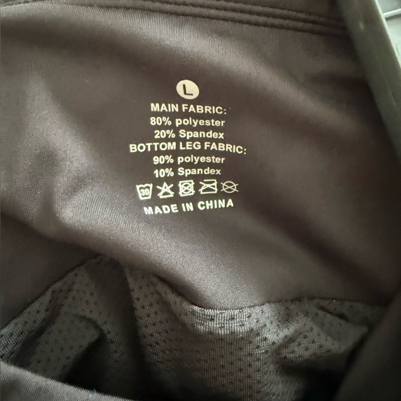 NWOT RUNNING SHORTS - Picture 3 of 3